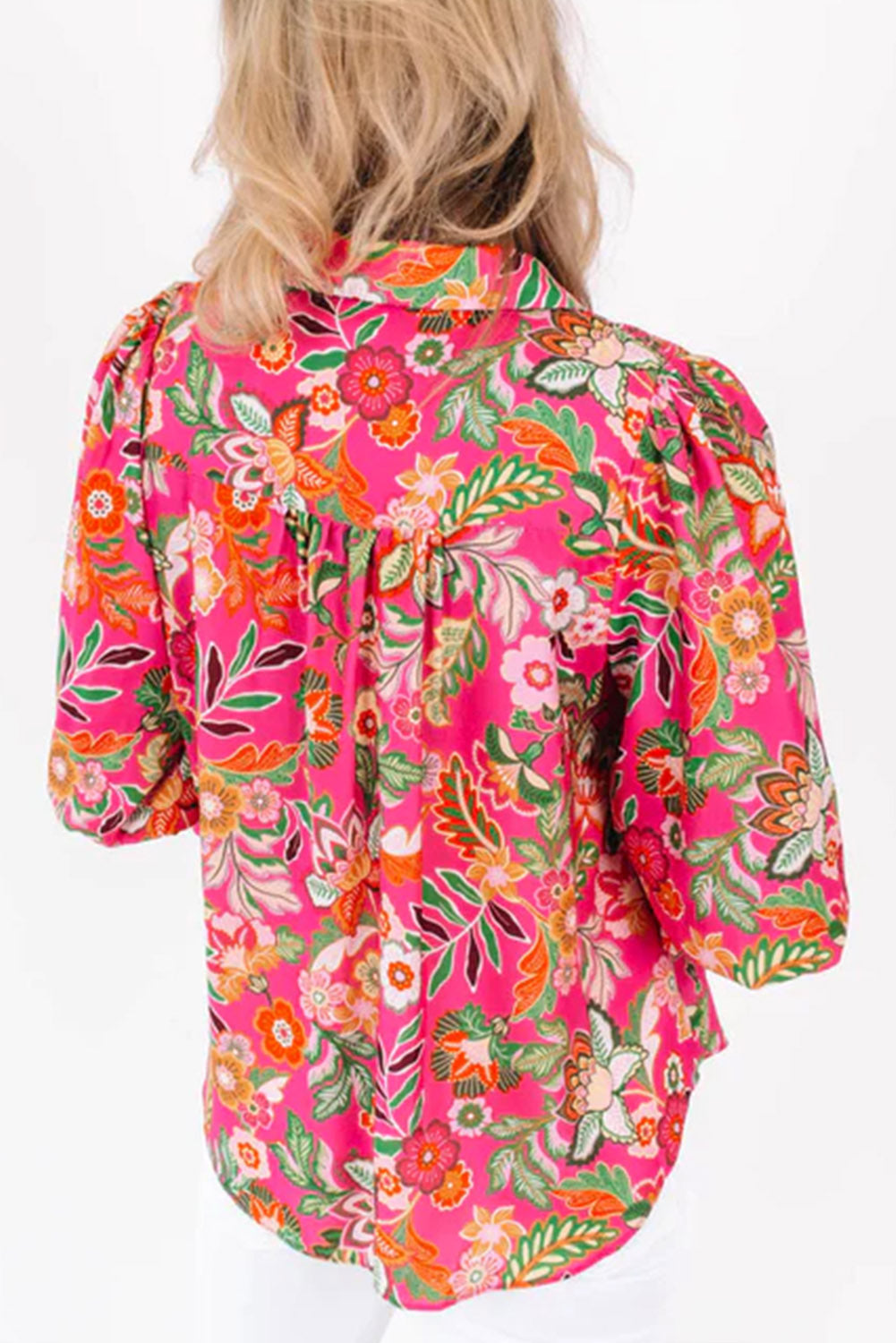 Chemise à manches bouffantes à imprimé à imprimé floral rose aux fraises