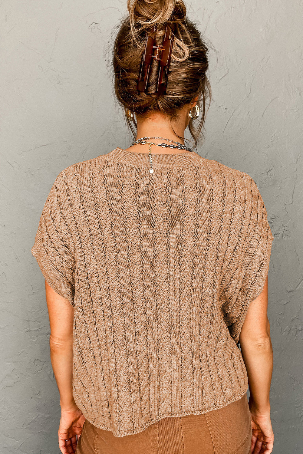 Pull à manches courtes en tricot torsadé beige français clair