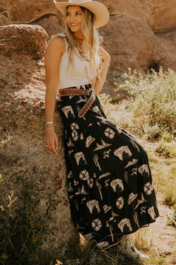 Long high waifting skirt and black western print