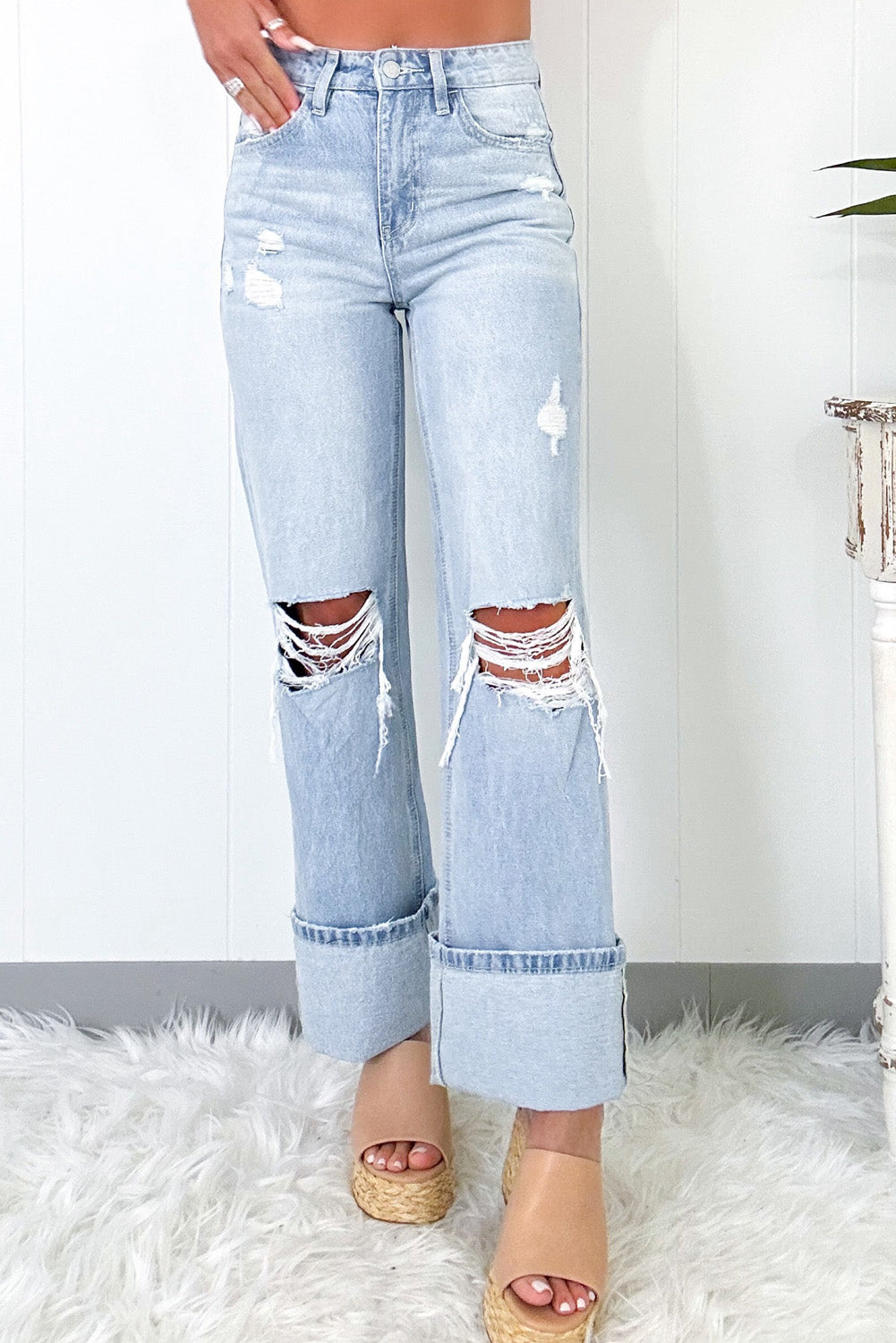 Beau Blue Light Wash Distribed Flare Jeans