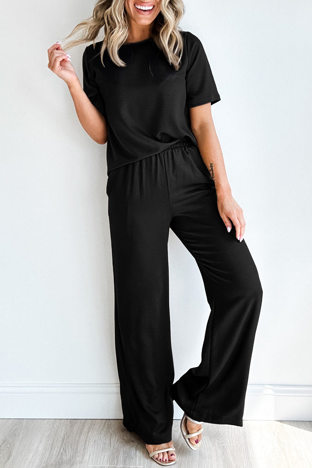 2 Piece Set Solid Color Black T-Shirt and Wide Leg Pants