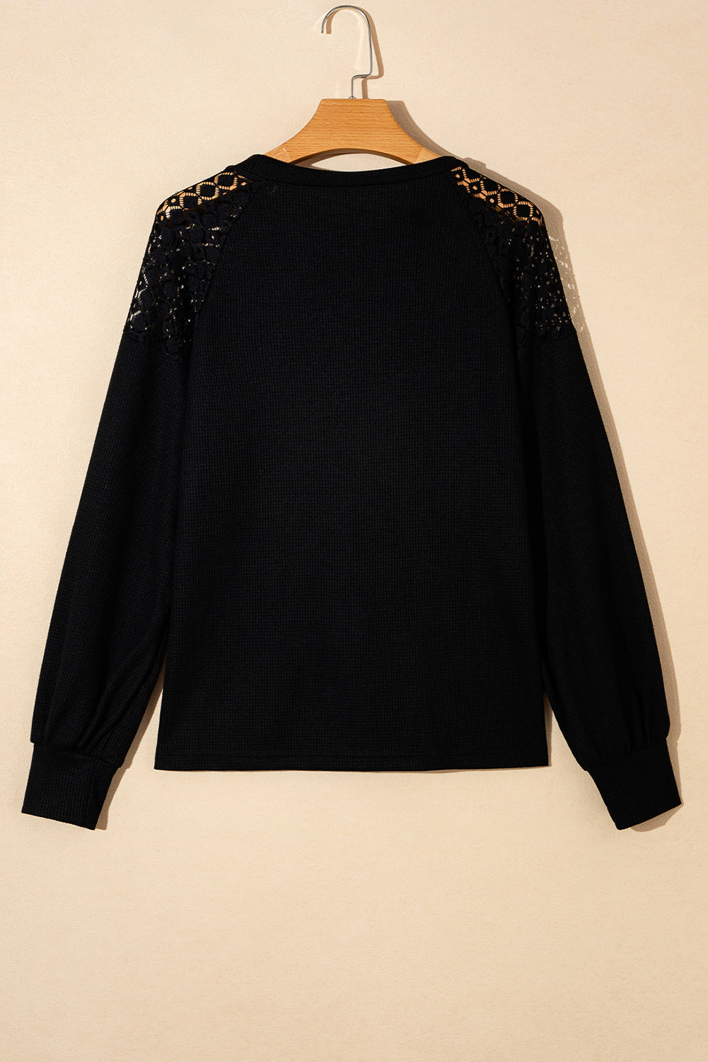 Pull texturé à manches longues en dentelle noire