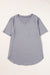 Medium gray t-shirt with clar in V and rounded hem with pockets