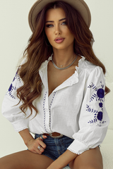 Chemise blanche à manches bracelet brodée de fleurs *-A WOMAN WE LOVE