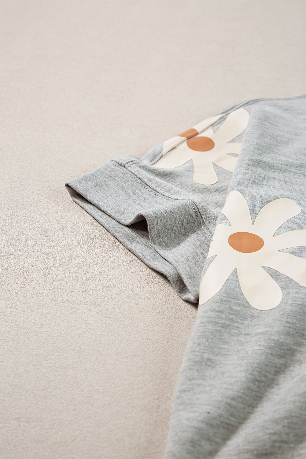 Gray Daisy Flower Printed Casual T Shirt