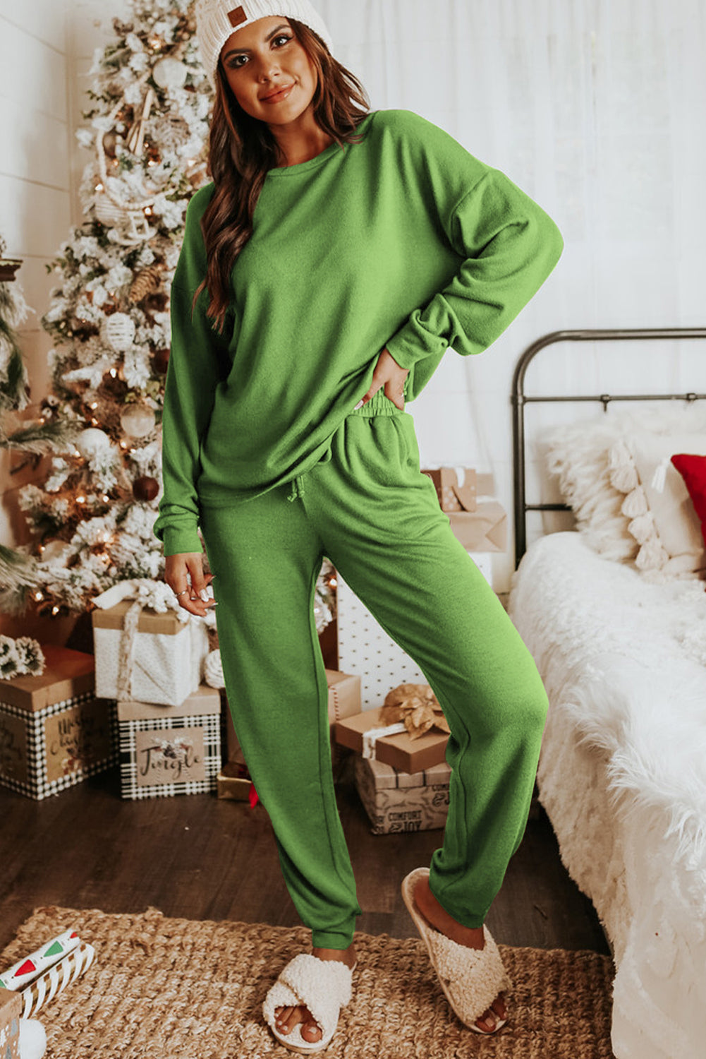 Ensemble pull à manches longues et pantalon de jogging vert épinards-A WOMAN WE LOVE