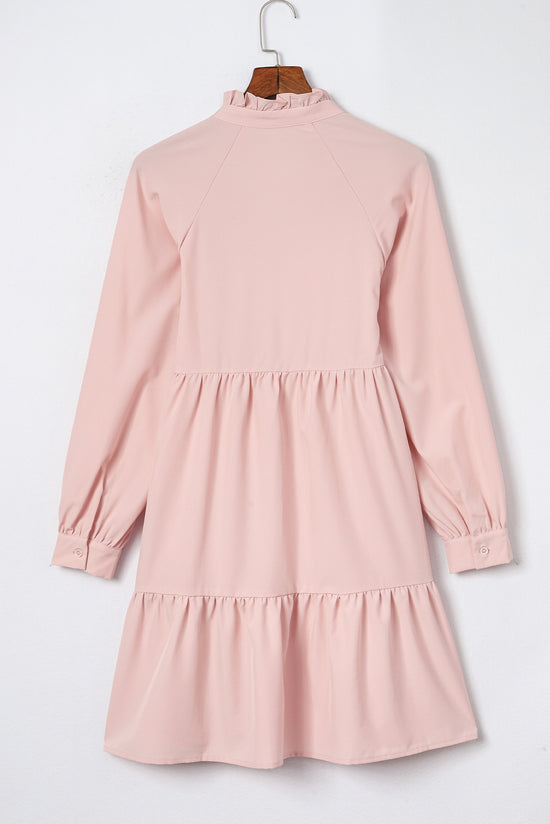 Ruffled pink dress and long -sleeved collar long collar