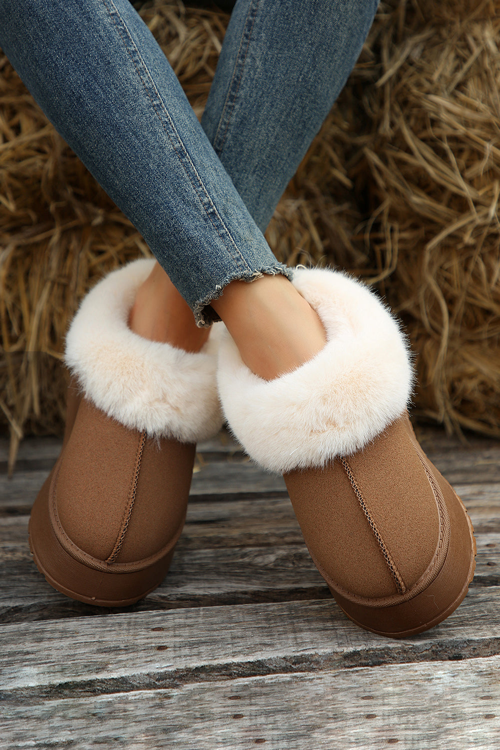 Botas de nieve plana de brote de gamuza de madera de peluche