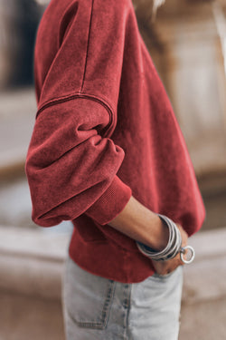 Red sweatshirt with neck and drooping shoulders Dahlia