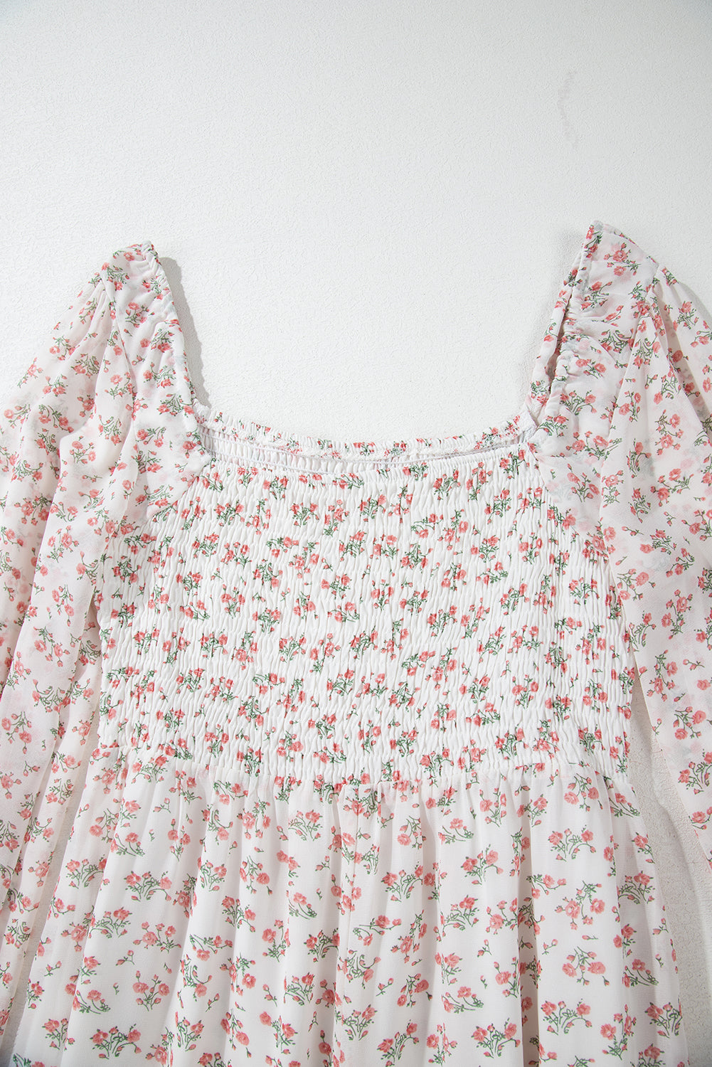 Robe midi blanche à imprimé floral *