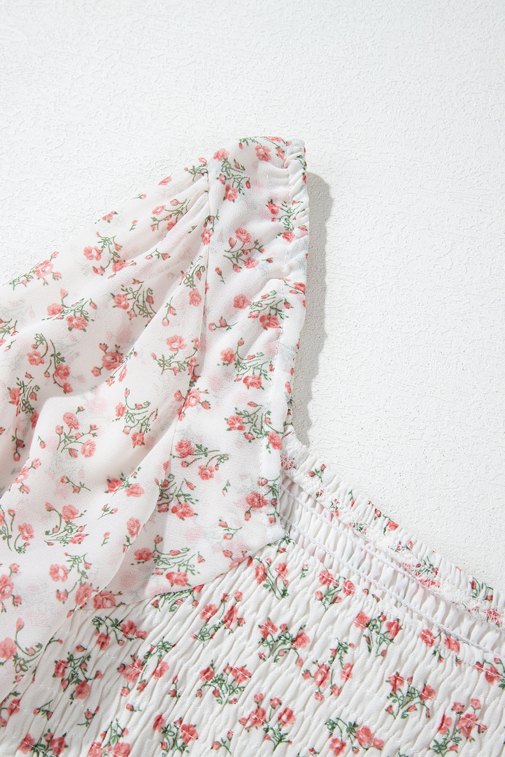 Robe midi blanche à imprimé floral *