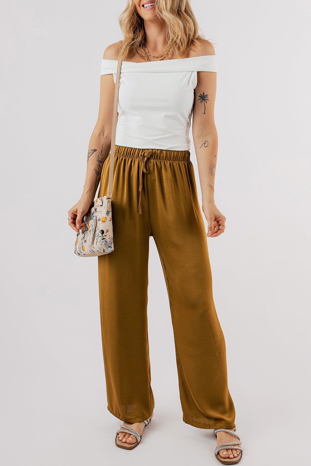 White slim high with folded shoulders