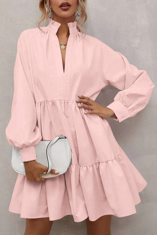 Ruffled pink dress and long -sleeved collar long collar