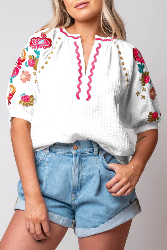 Blouse texturée blanche à manches bouffantes et broderie florale Ricrac