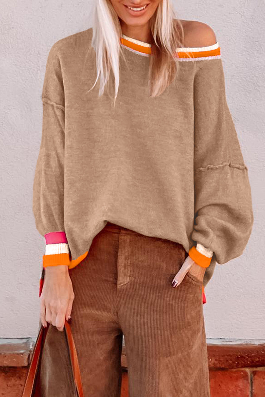 Drozing shoulder sweater and striped border color block parchment