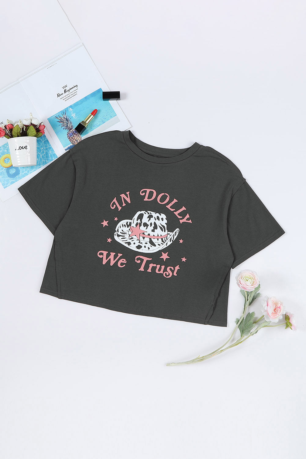 WE TRUST GRAPHIC T-shirt in Dolly Western Fashion Gray
