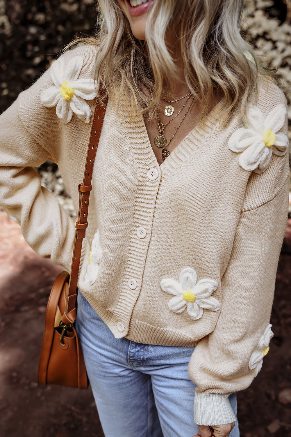 Cardigan boutonné élégant à décor floral en parchemin