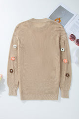 Pull ample en tricot brodé de fleurs