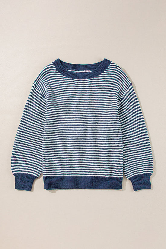 Cozy sweater with lanterns sleeves and drooping shoulders with blue veil stripes