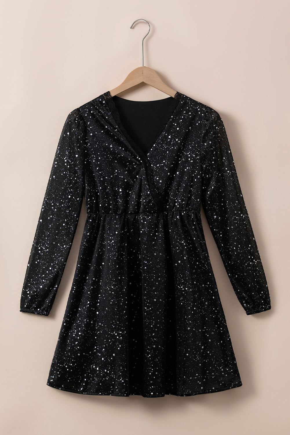 Robe à manches longues couche en msh paillette noire en V