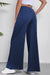 Distlected relaxed jeans with a right leg and washed -out blue veil