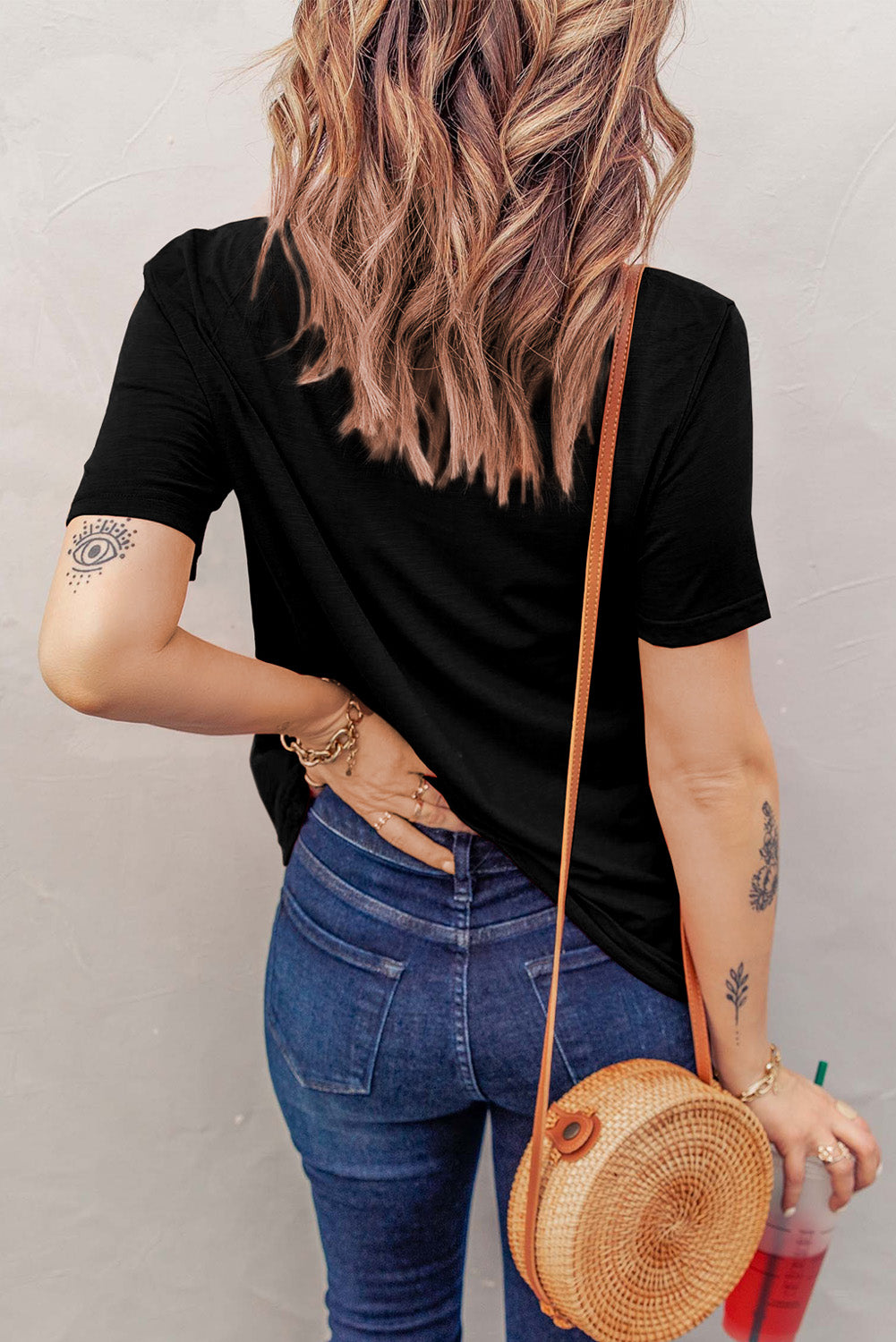 Camiseta de algodón mezclada con cuello redondo negro