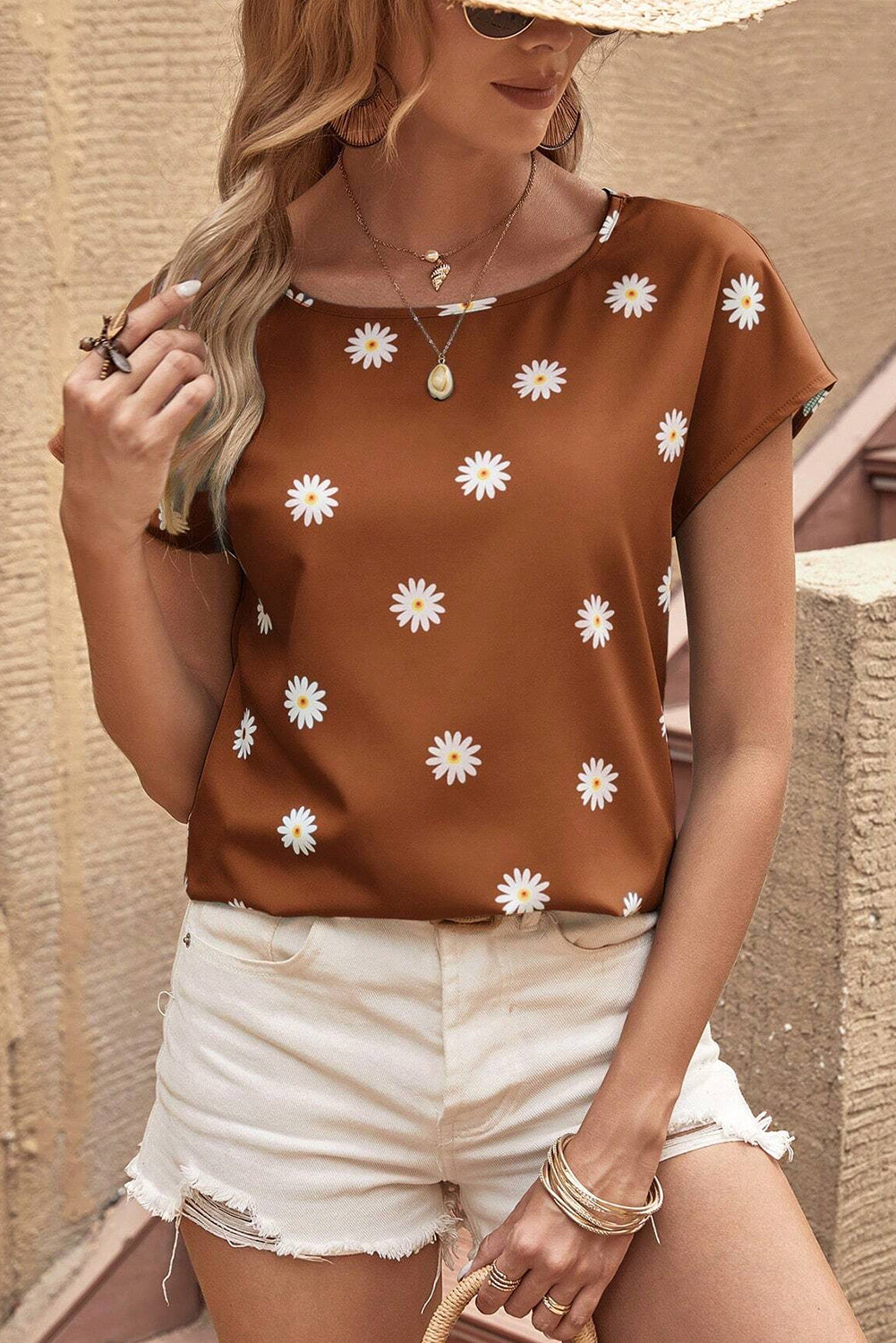 Chestnut Daisy Print Short Sleeve Top