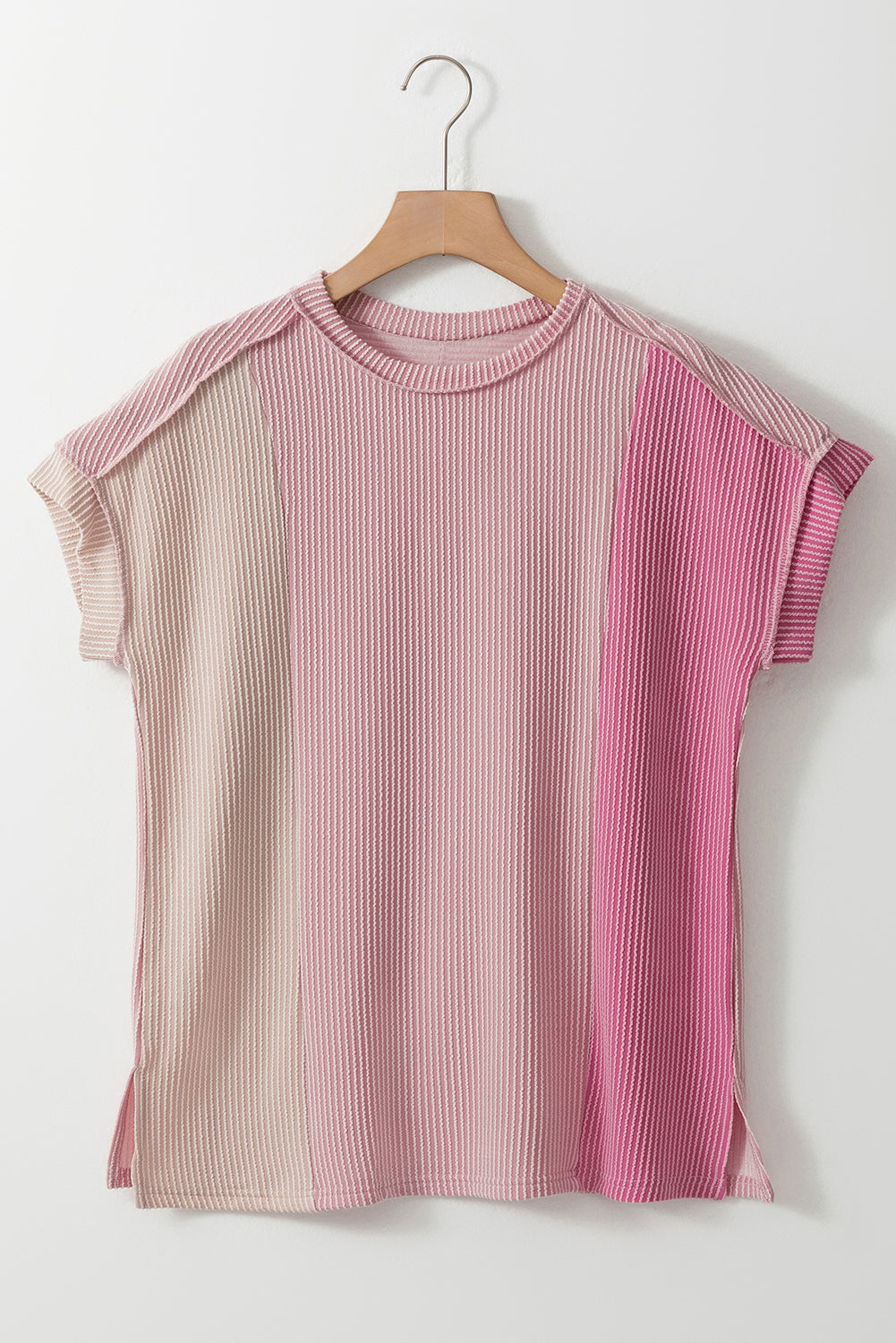 Camiseta de cuello de la tripulación de bloques con textura rosa