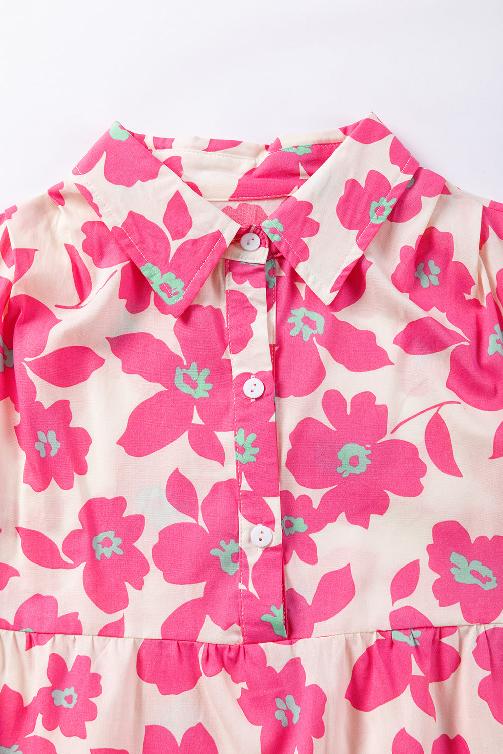 Abito mini camicia a manica a soffio a livello floreale rosa