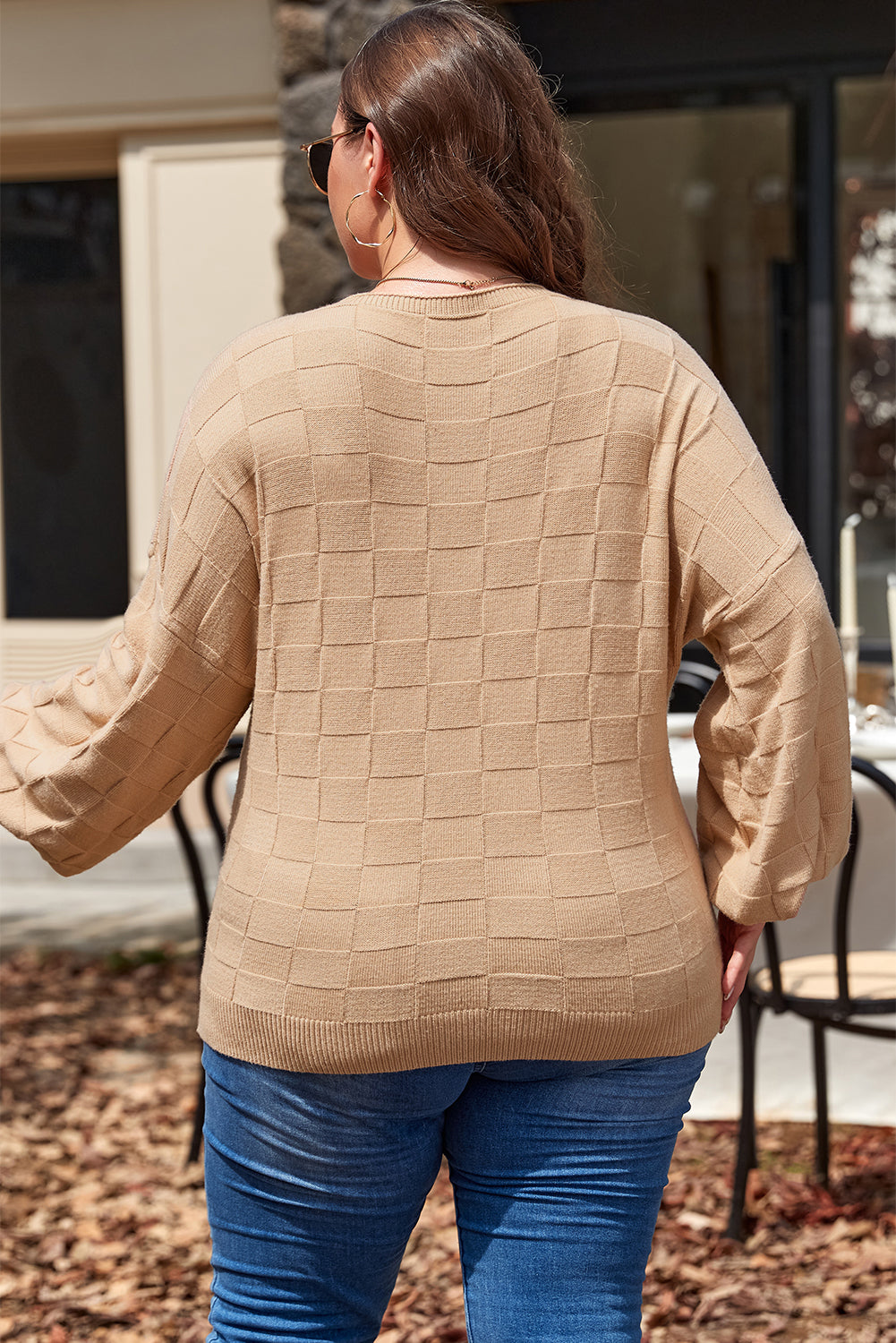 Pull en tricot texturé à carreaux unis beige clair de grande taille