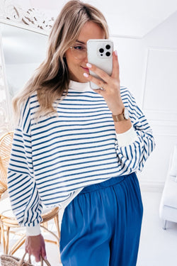 Blue striped blue sweatshirt *