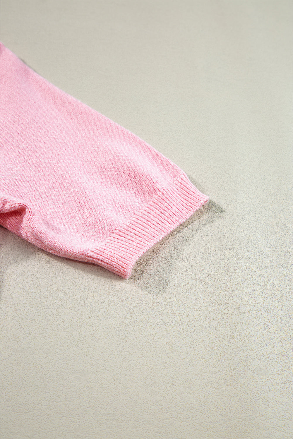 Short -sleeved sweater and pink flower hrp -in collar