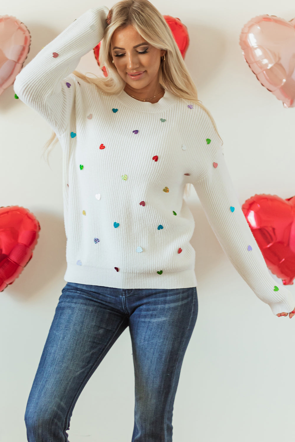 Pull à col rond en tricot gaufré en forme de cœur à sequins beige