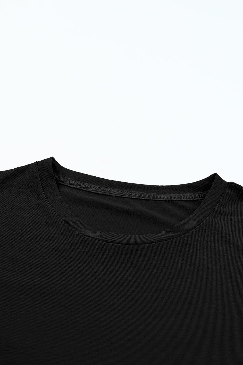 Round-plated relaxed black t-shirt
