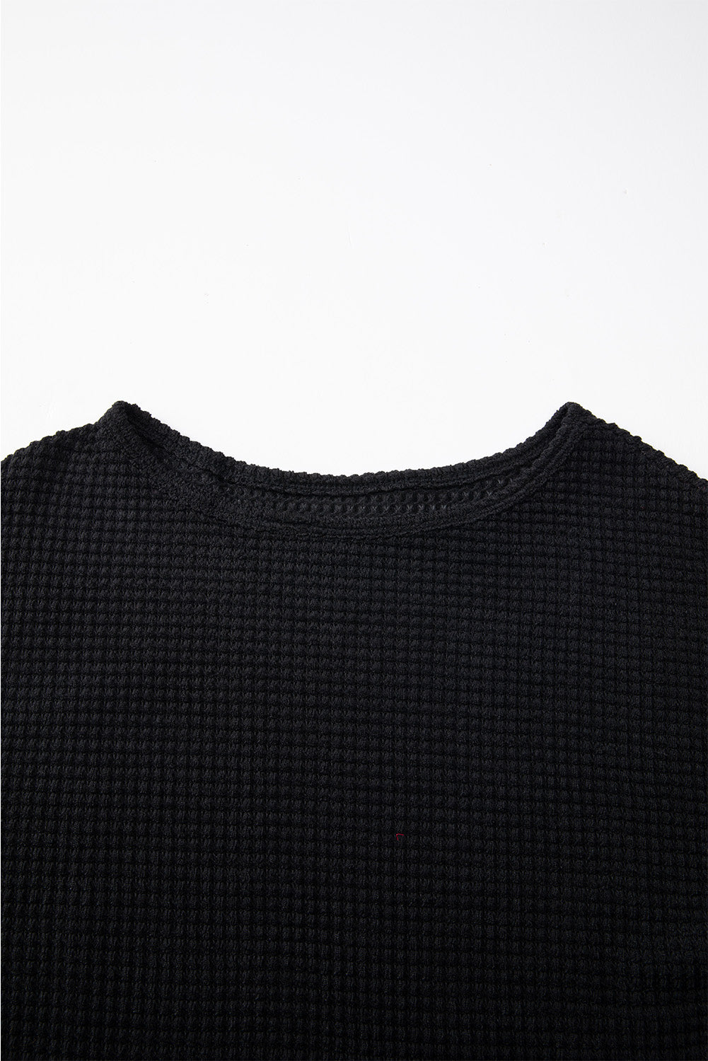 Black high with long sleeves and drooping shoulders *
