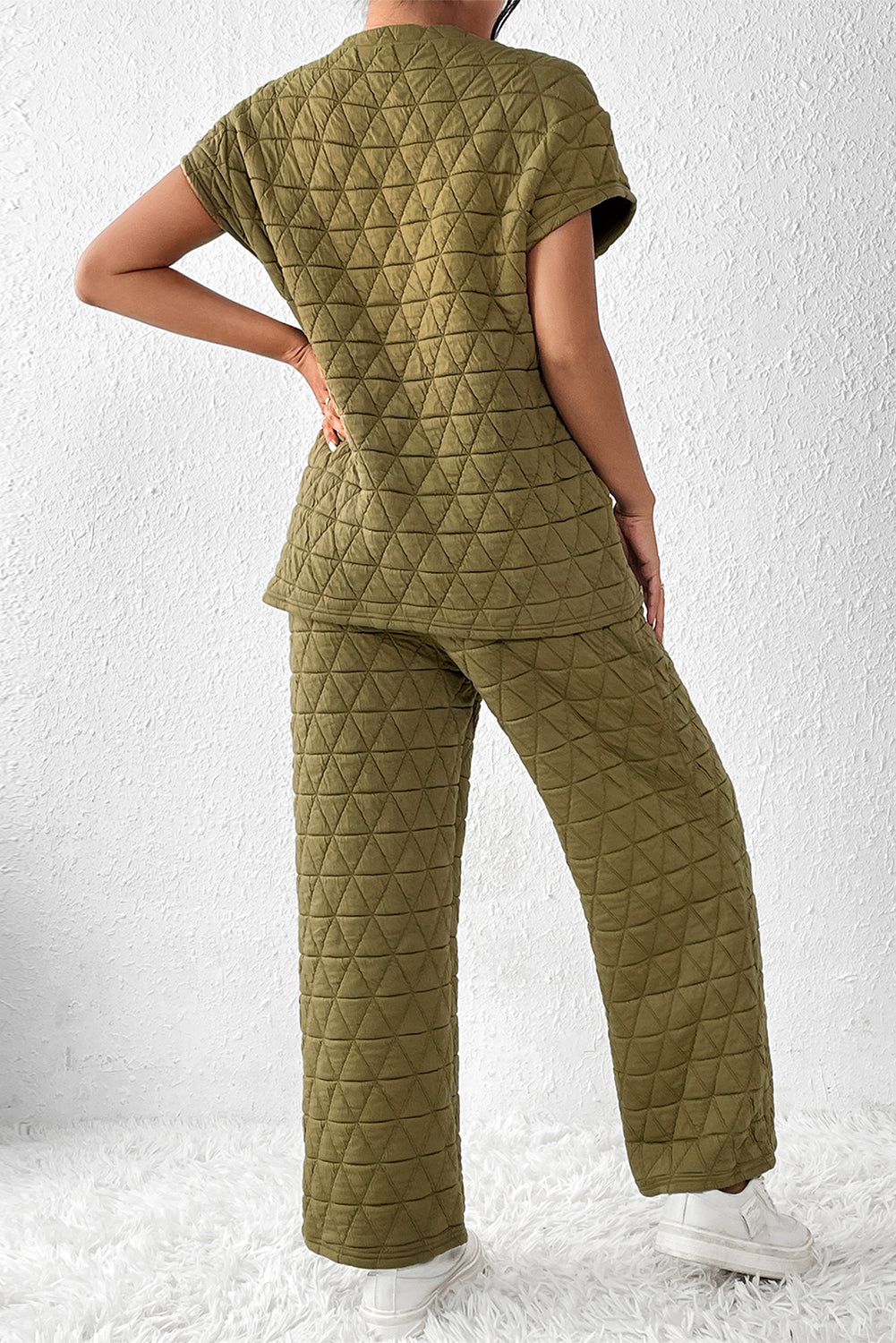 Ensemble pantalon large matelassé vert sauge à manches courtes-A WOMAN WE LOVE
