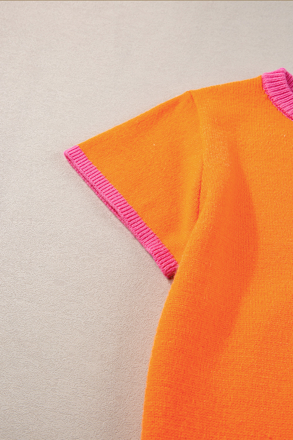 Haut pull à manches courtes en tricot color block Flamingo 2 tons
