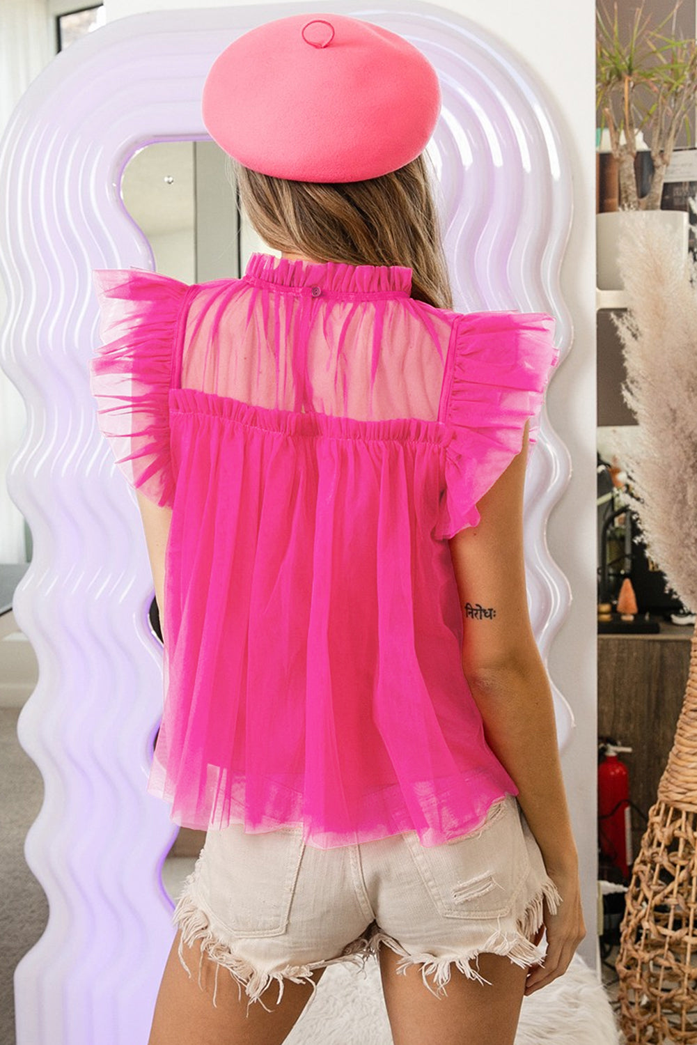 Blouse babydoll évasée à rose fraise-A WOMAN WE LOVE