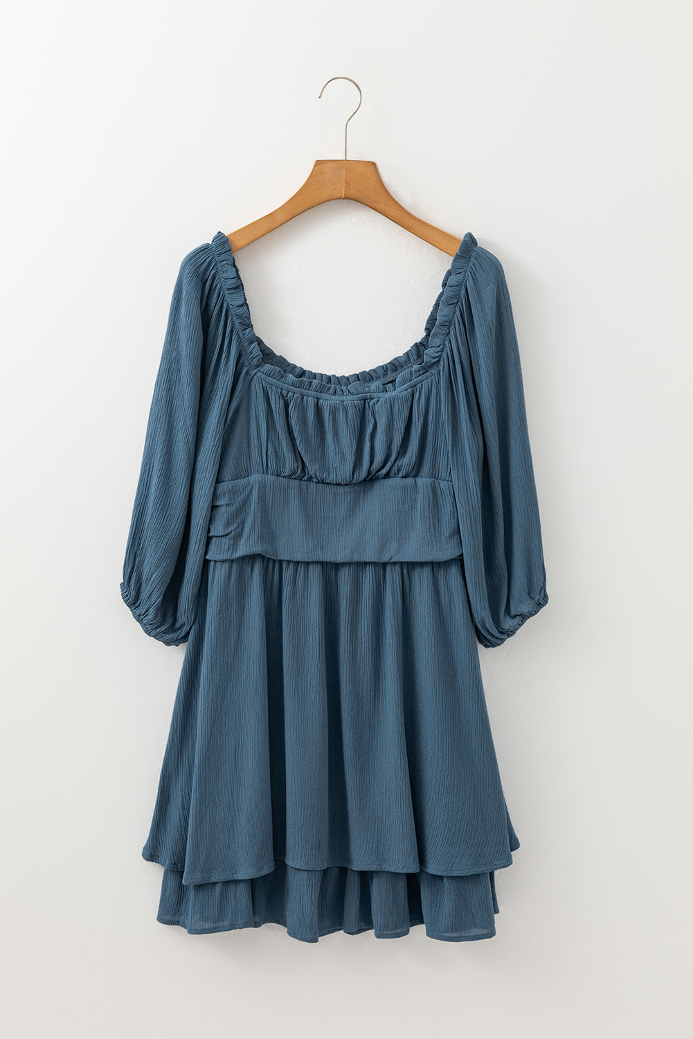 Mini-robe froncée superposée à manches 3/4 et décolleté à volants bleu sarcelle véritable