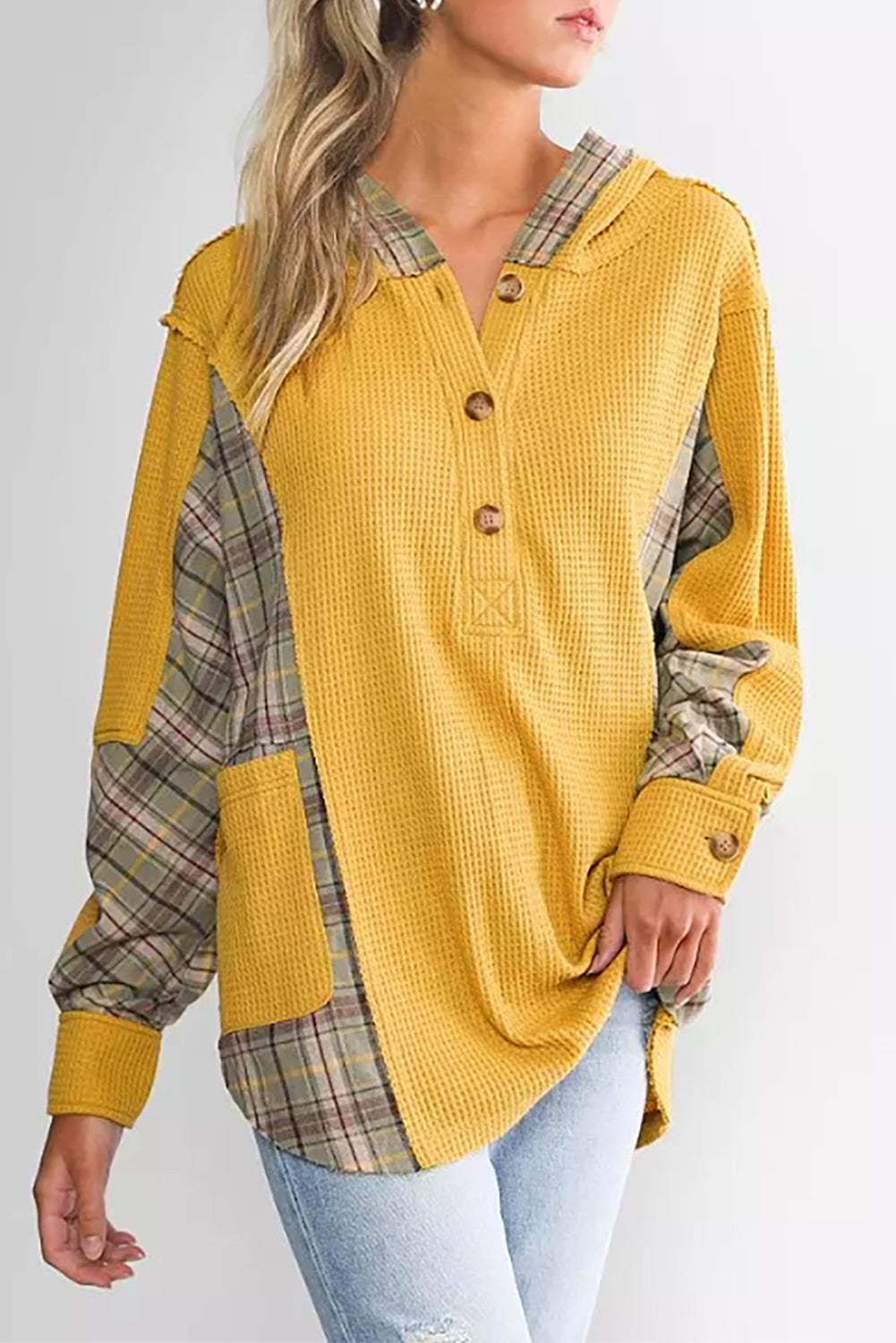 Patchwork à plaid à gaufre jaune à sweat à capuche Henley à poche