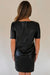 Robe T-shirt ample noire en similicuir