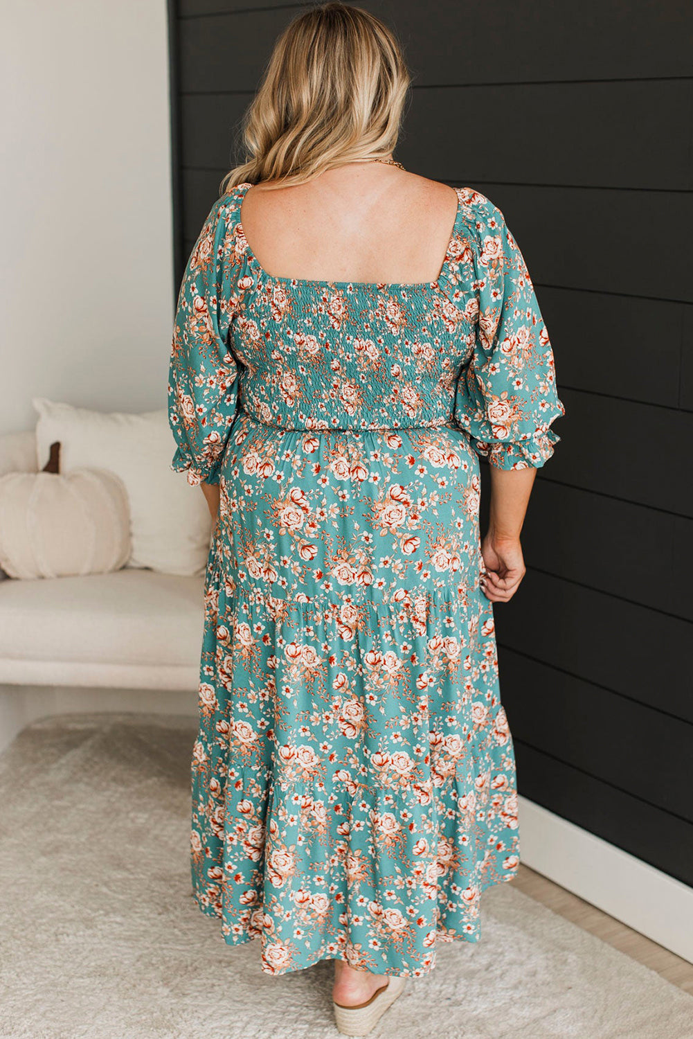 Robe longue smockée à imprimé floral et col carré de grande taille vert