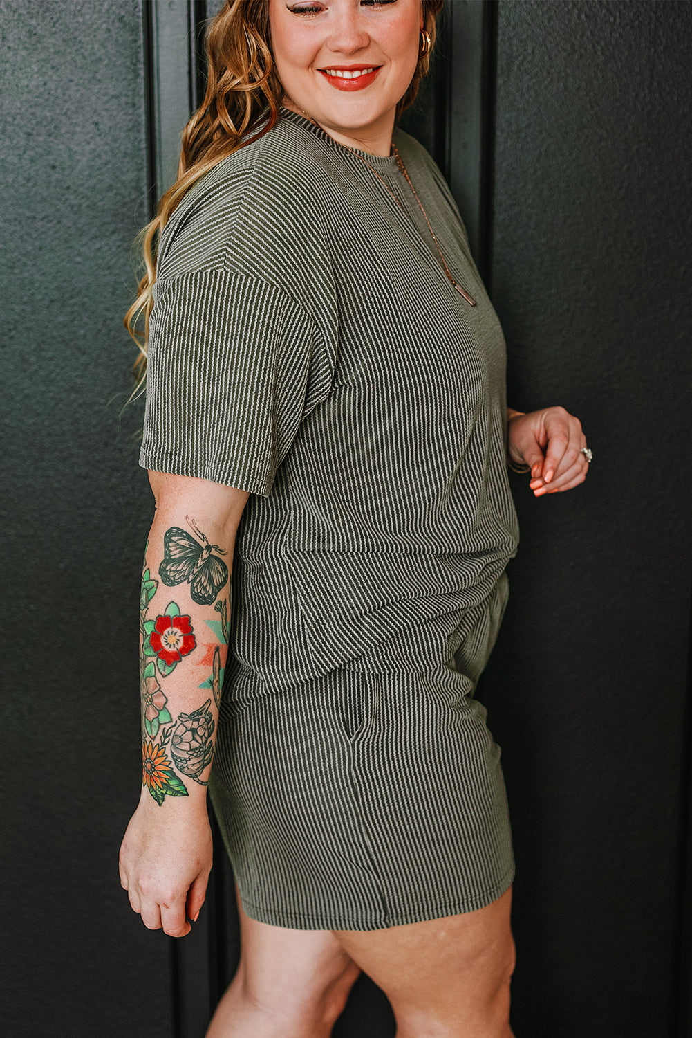 Ensemble haut et short en tricot côtelé de grande taille vert mousse-A WOMAN WE LOVE