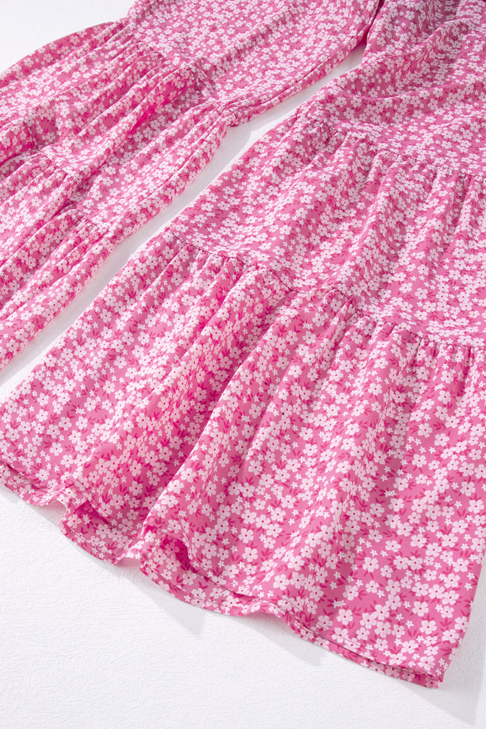 Combinaison florale à fines bretelles *-A WOMAN WE LOVE