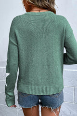 Green shoulder sweater and stars pattern *