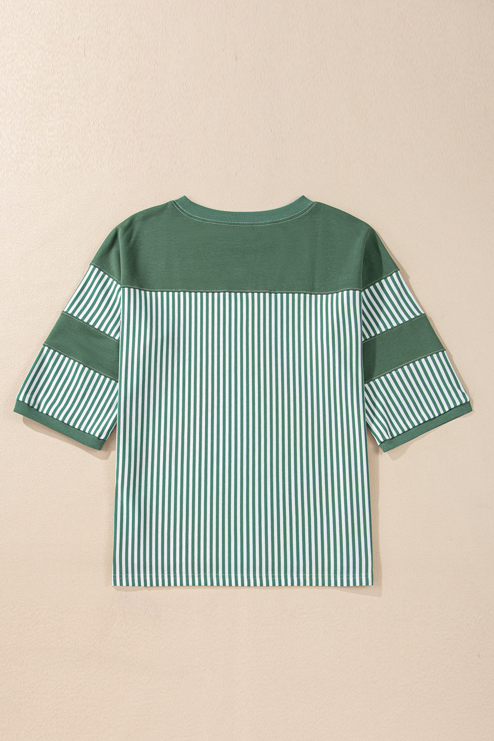 Haut décontracté à manches 3/4 et patchwork rayé vert brume