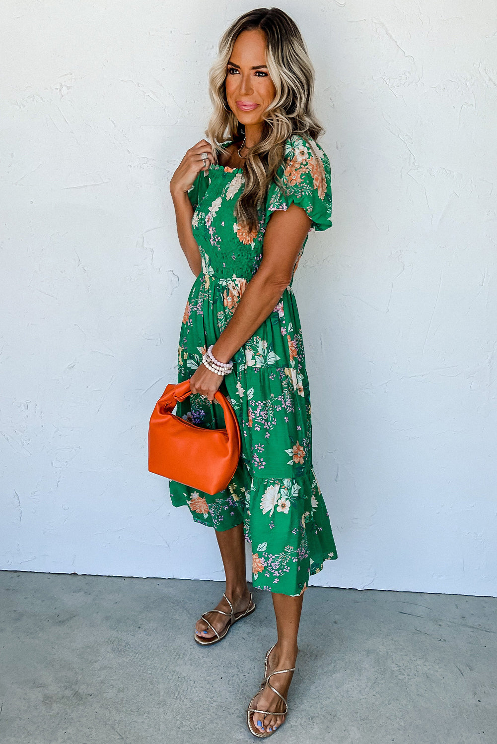 Vestido de midi de estampado de estampado floral verde con estampado floral