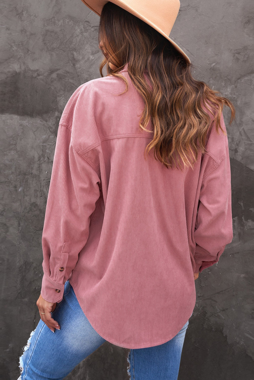 Chemise de poche à bouton en velours rose