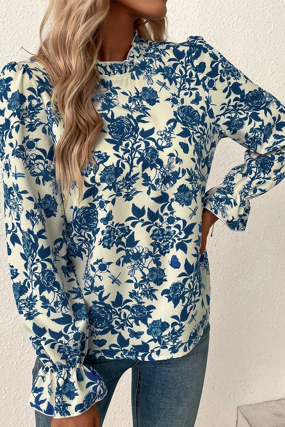 Blusa trasera de manga de flujo de estampado floral azul cielo blusa trasera