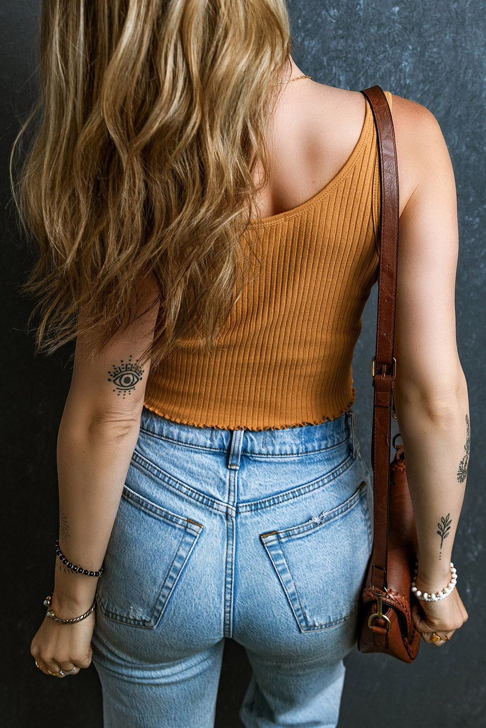 Russet Orange Coubed Neccoled Necd Crop Crop Top Top